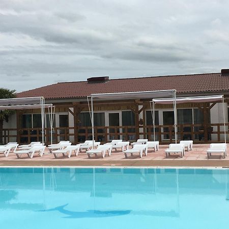 Hotel Restaurant - Le Vieux Pigeonnier Loubressac المظهر الخارجي الصورة